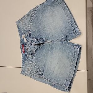 UNIONBAY JEAN CROP SHORTS SIZE-5 EUC. LIKE NEW